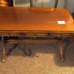 195 7073 COFFEE TABLE